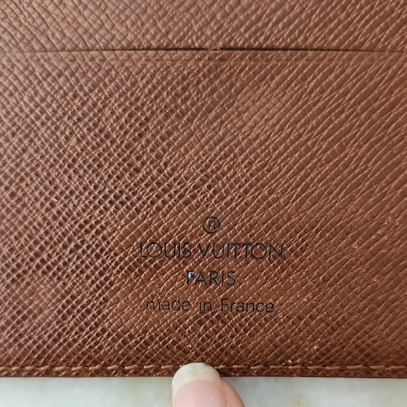 Louis Vuitton Dark Brown Monogram Key Holder - Picture 4 of 17